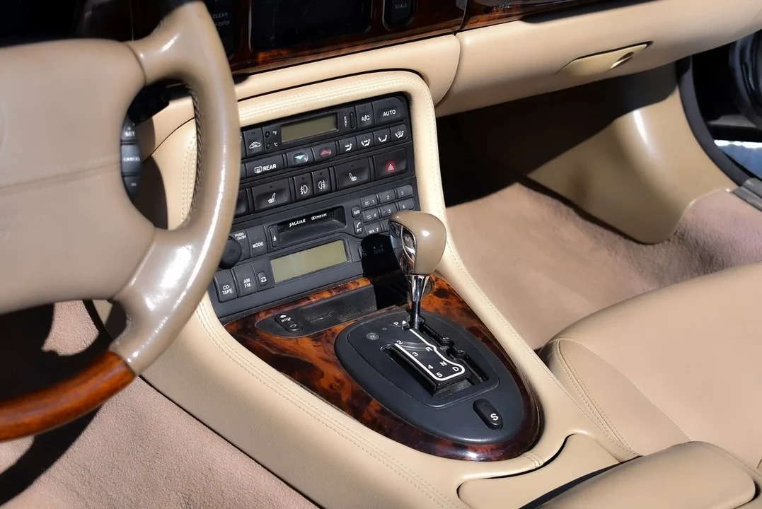2003 Jaguar X100 XKR - Image 30 of 30