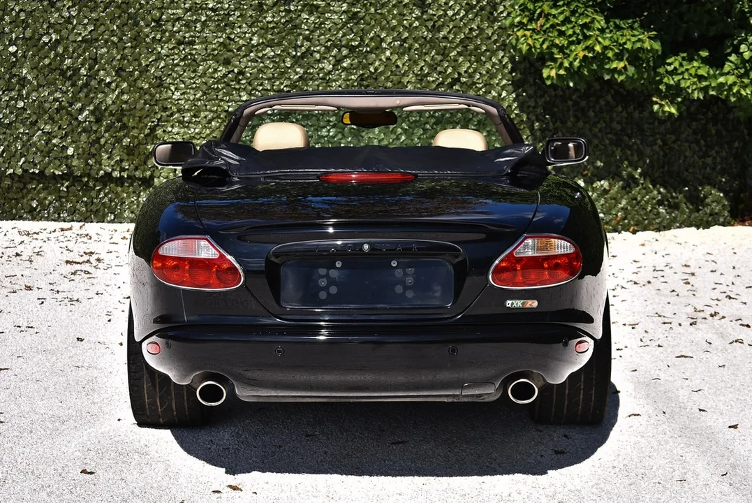 2003 Jaguar X100 XKR - Image 9 of 30