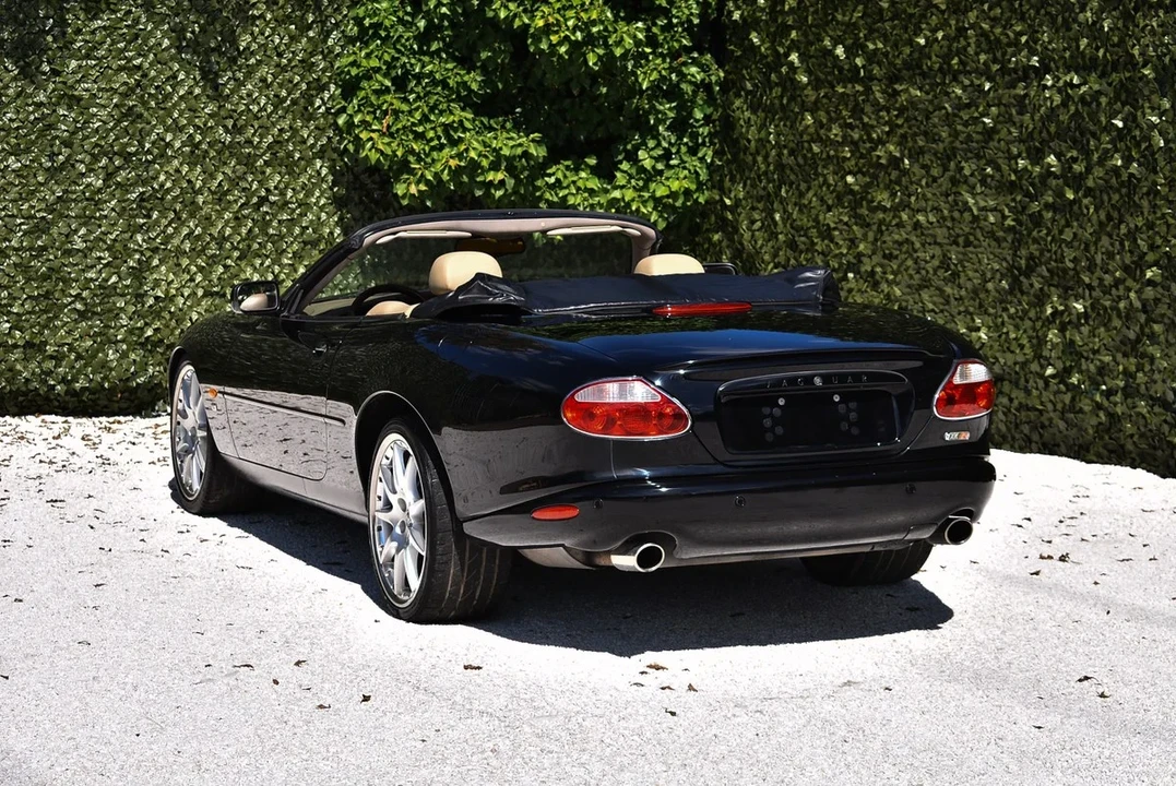 2003 Jaguar X100 XKR - Image 11 of 30