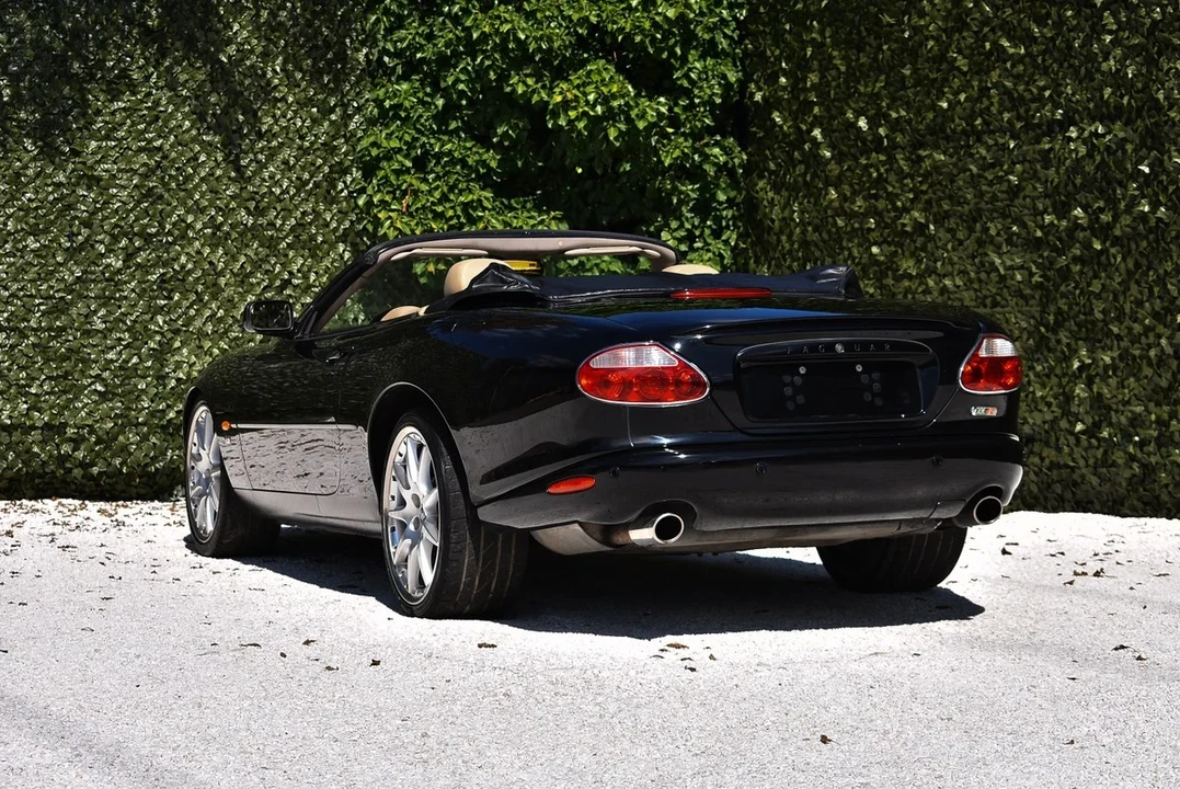 2003 Jaguar X100 XKR - Image 12 of 30