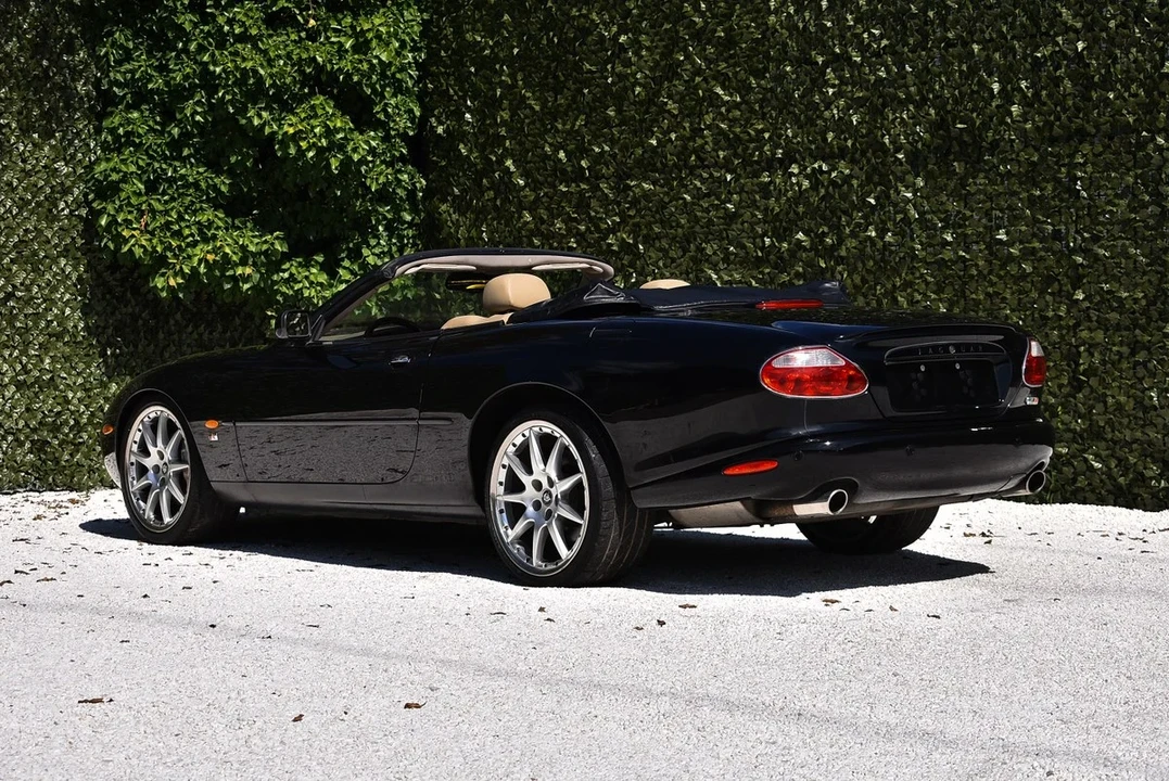 2003 Jaguar X100 XKR - Image 14 of 30