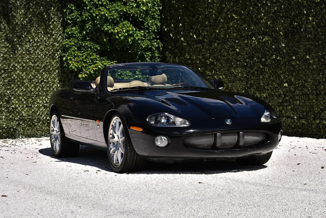 2003 Jaguar X100 XKR - Image 4 of 30