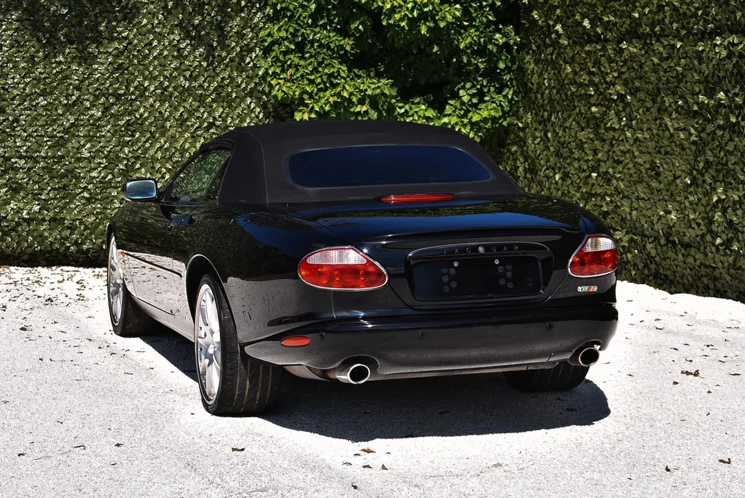 2003 Jaguar X100 XKR - Image 19 of 30