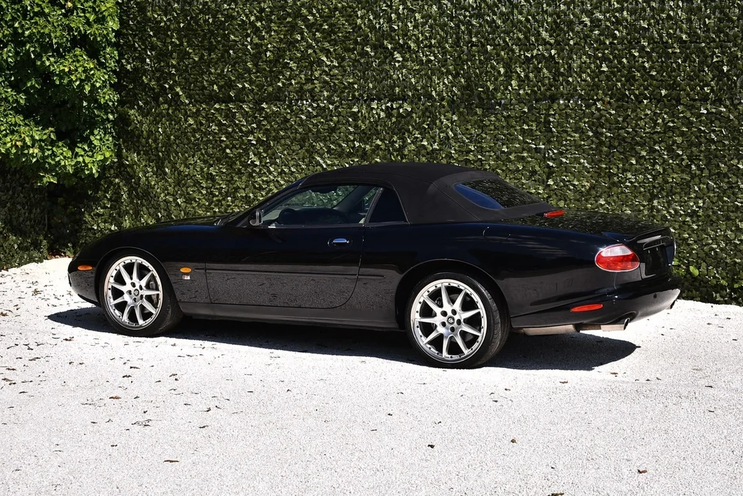 2003 Jaguar X100 XKR - Image 21 of 30