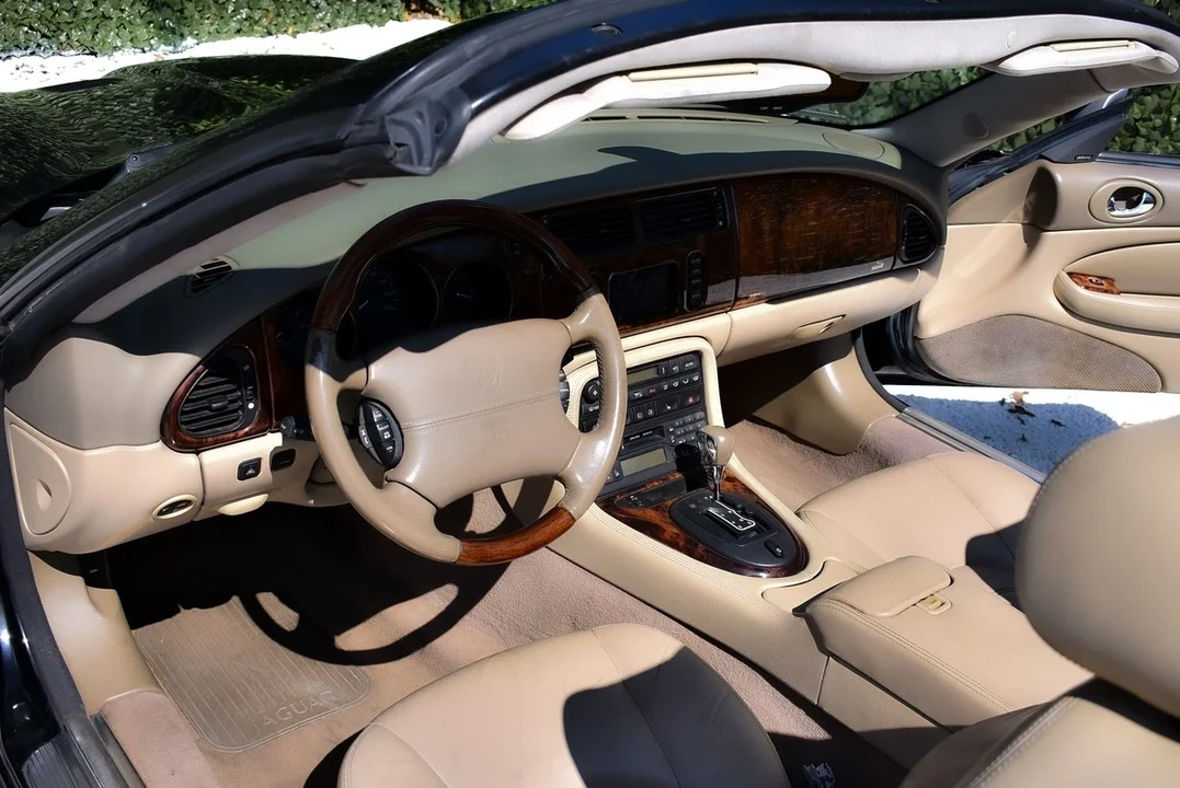 2003 Jaguar X100 XKR - Image 28 of 30