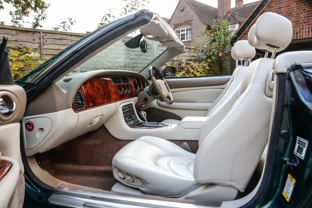 2003 Jaguar X100 XKR - Image 21 of 30