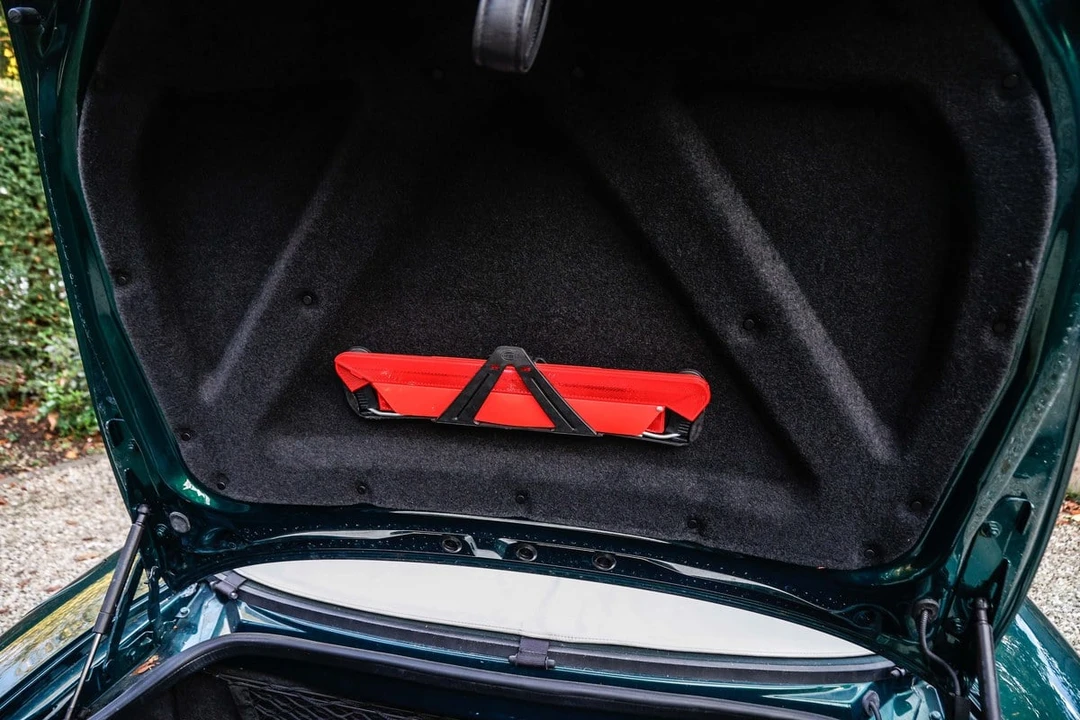 2003 Jaguar X100 XKR - Image 27 of 30