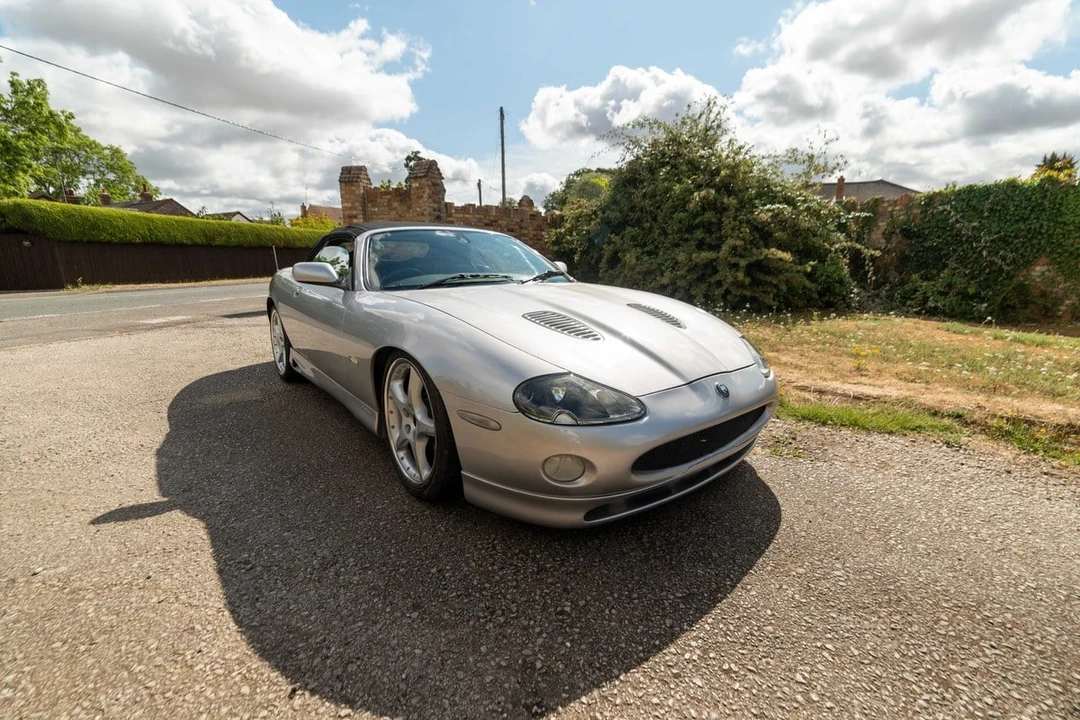 2003 Jaguar X100 XKR - Image 2 of 30