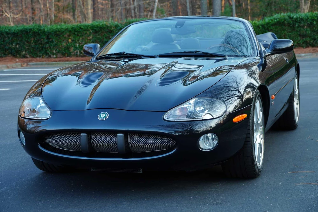 2003 Jaguar X100 XKR - Image 2 of 31