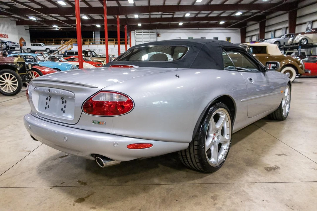 2003 Jaguar X100 XKR - Image 2 of 22