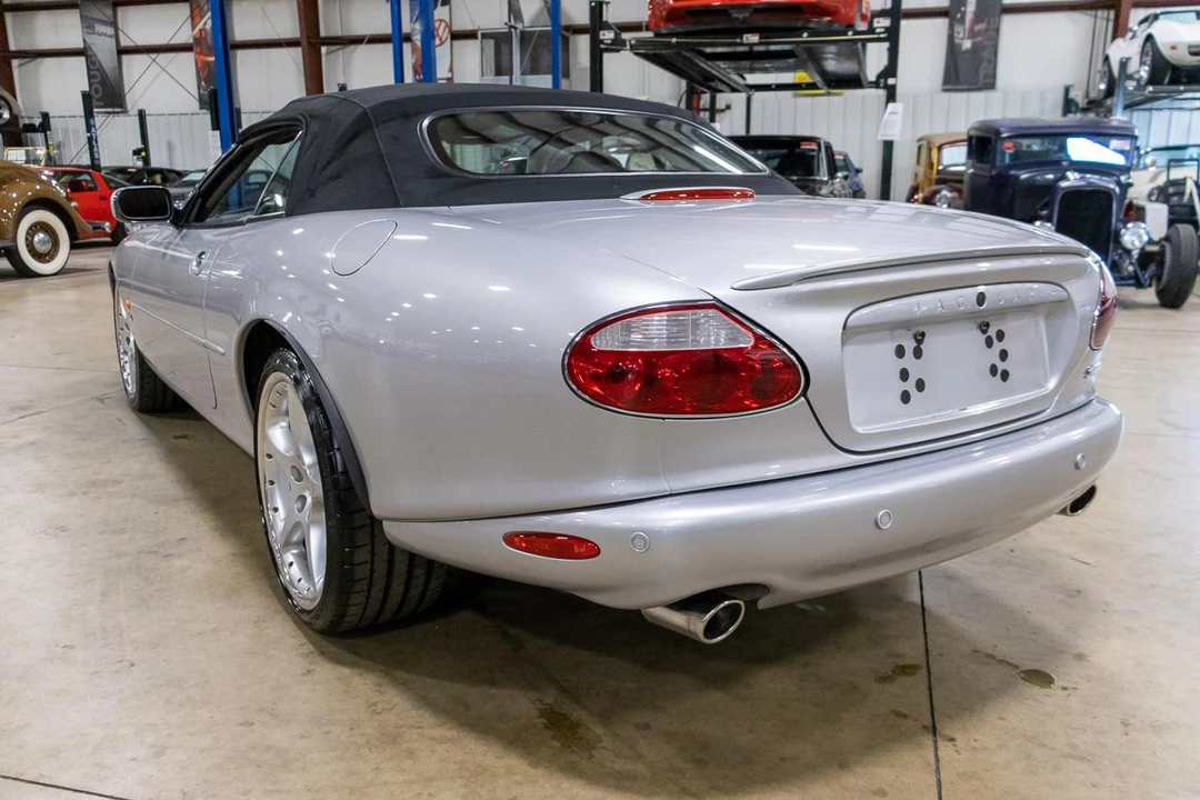 2003 Jaguar X100 XKR - Image 9 of 22
