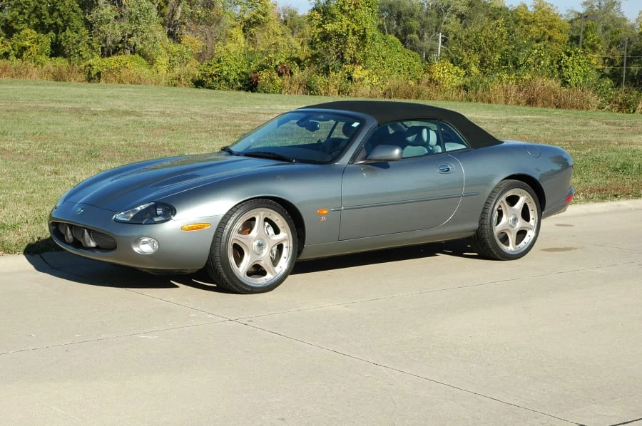 2003 Jaguar X100 XKR - Image 2 of 2