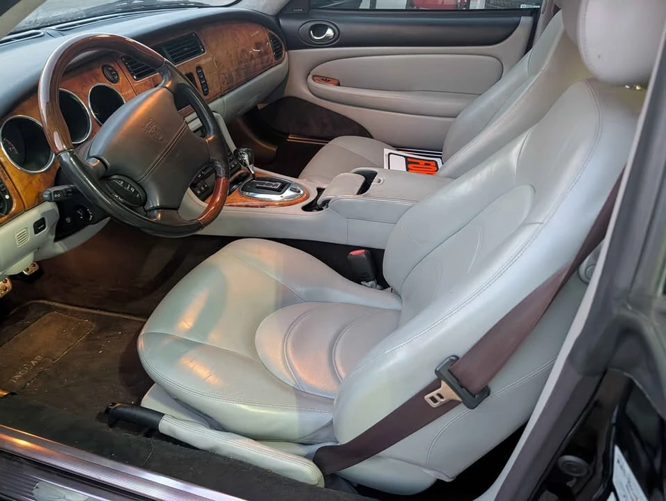 2003 Jaguar X100 XKR - Image 6 of 6