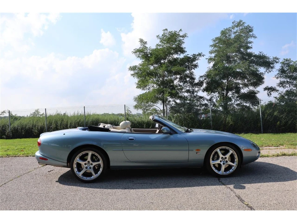 2003 Jaguar X100 XKR - Image 3 of 8