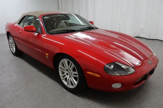 2003 Jaguar XKR