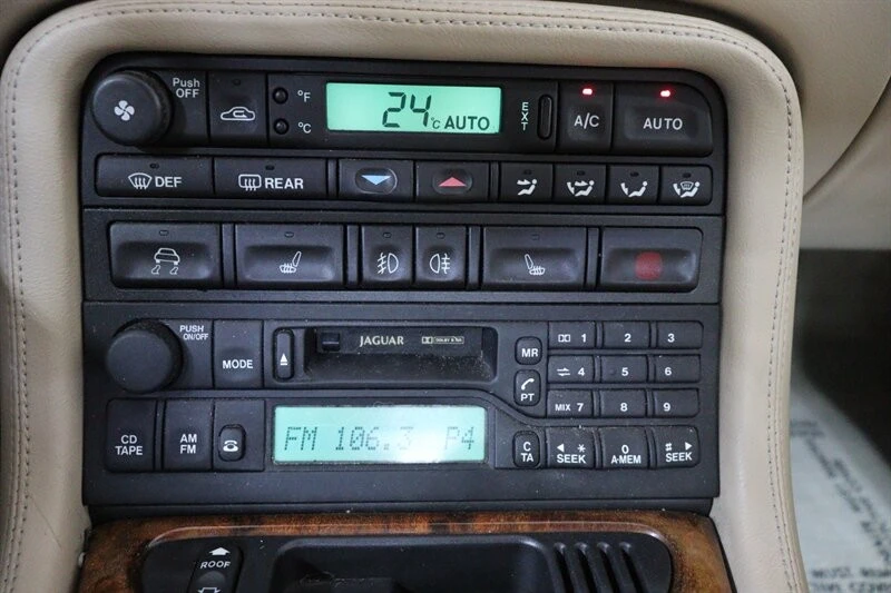 2003 Jaguar X100 XKR - Image 12 of 26