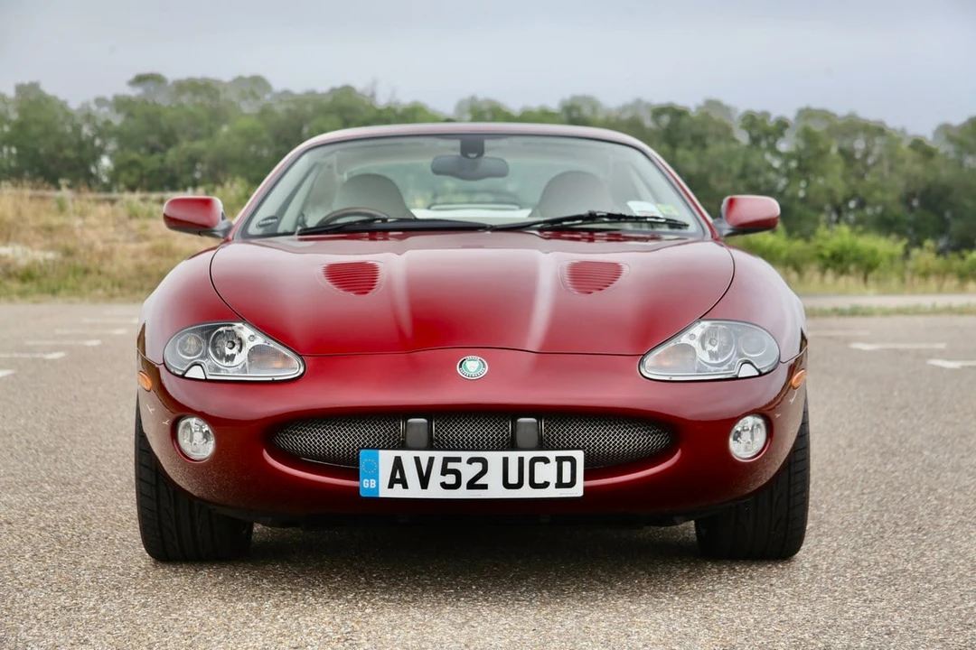2003 Jaguar X100 XKR - Image 2 of 30