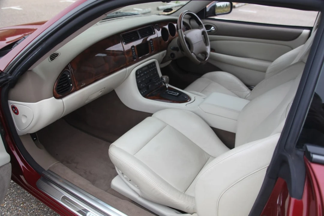 2003 Jaguar X100 XKR - Image 25 of 30