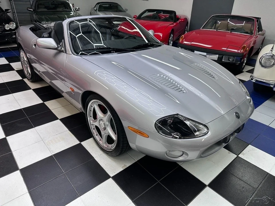 2003 Jaguar X100 XKR - Image 2 of 21
