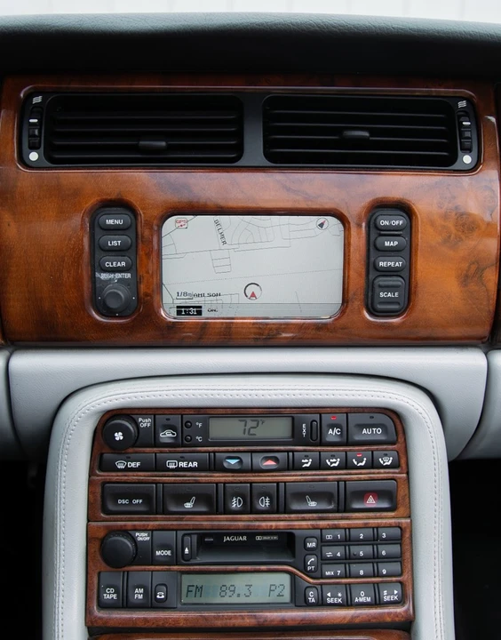 2003 Jaguar X100 XKR - Image 17 of 19