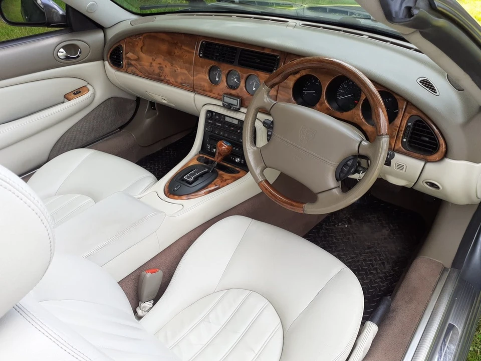 2003 Jaguar X100 XK8 - Image 14 of 30