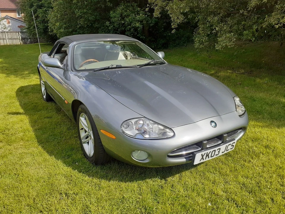 2003 Jaguar X100 XK8 - Image 9 of 30