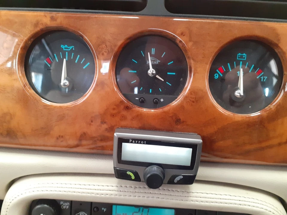 2003 Jaguar X100 XK8 - Image 22 of 30