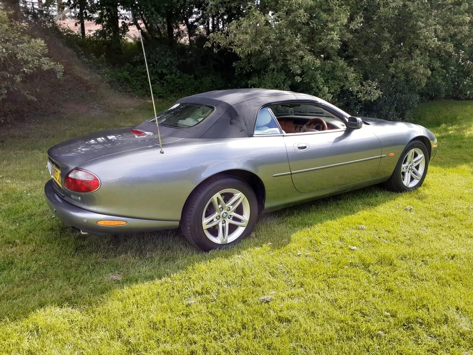2003 Jaguar X100 XK8 - Image 6 of 30