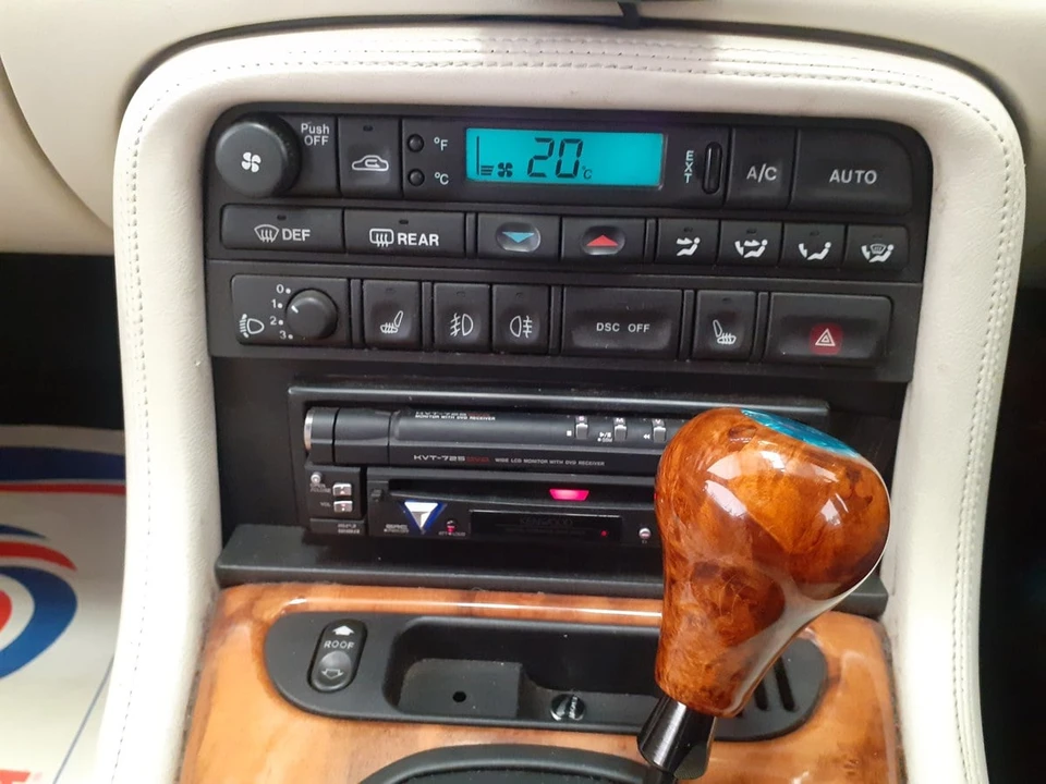 2003 Jaguar X100 XK8 - Image 23 of 30