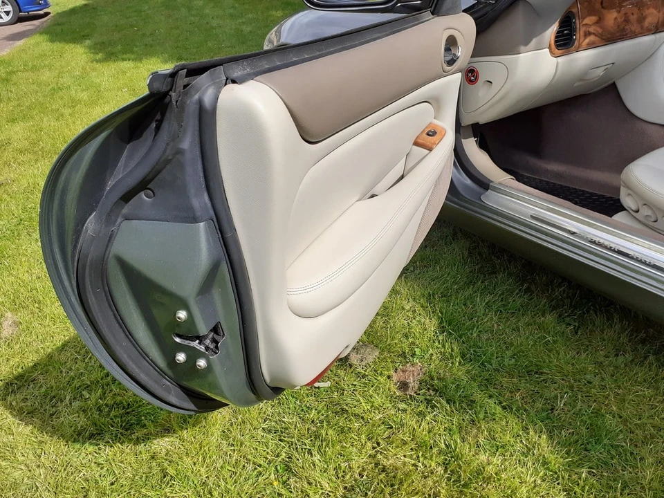 2003 Jaguar X100 XK8 - Image 24 of 30