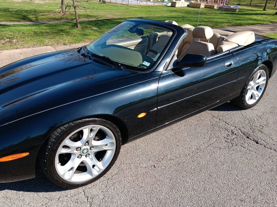 2003 Jaguar X100 XK8 - Image 2 of 3