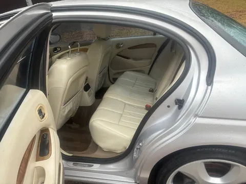2003 Jaguar S-Type 2nd Gen - Image 4 of 4