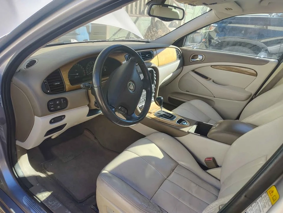2003 Jaguar S-Type 2nd Gen - Image 5 of 10