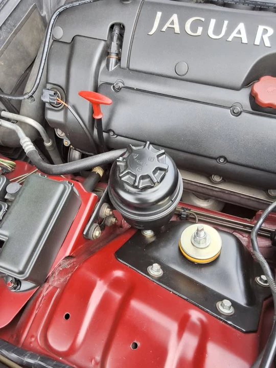 2003 Jaguar X308 XJ - Image 11 of 13