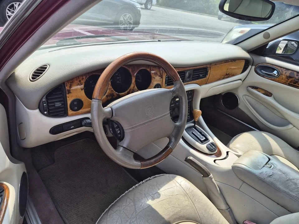 2003 Jaguar X308 XJ - Image 6 of 10