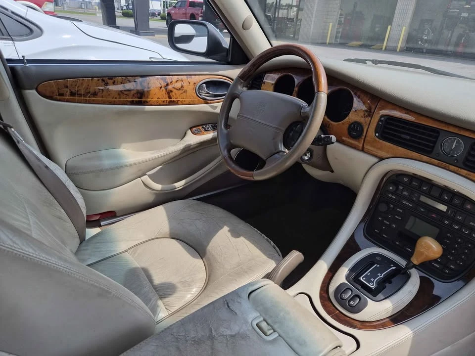 2003 Jaguar X308 XJ - Image 7 of 10