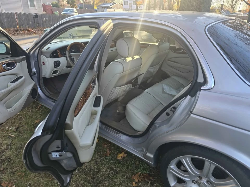2003 Jaguar X308 XJ - Image 4 of 6