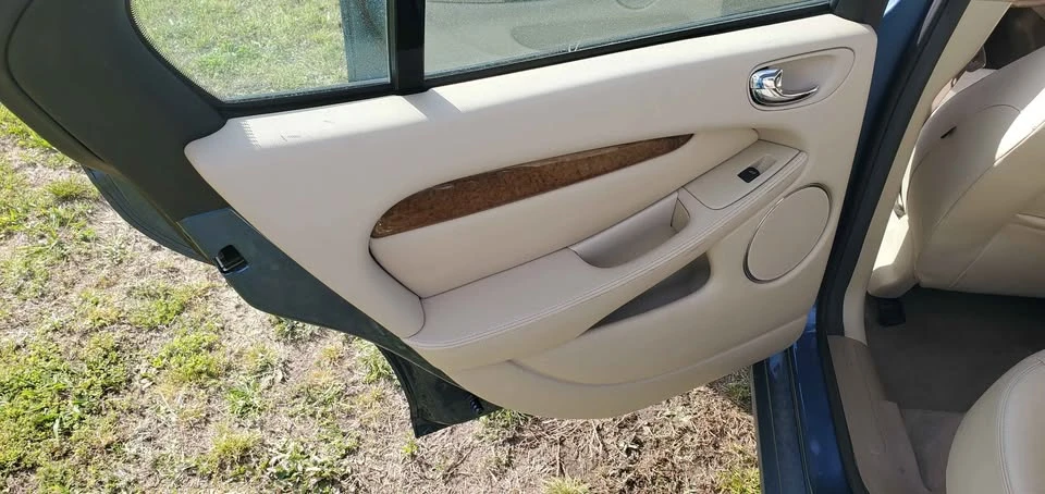 2003 Jaguar X-Type - Image 8 of 11