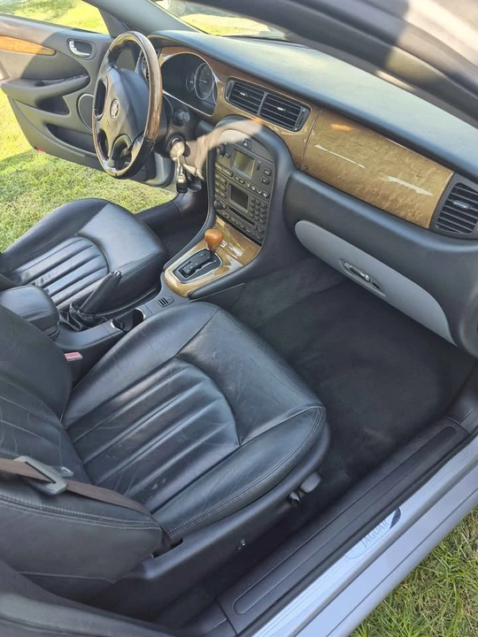 2003 Jaguar X-Type - Image 6 of 11