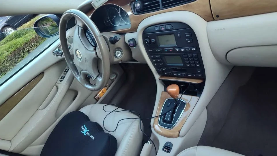 2003 Jaguar X-Type - Image 3 of 9