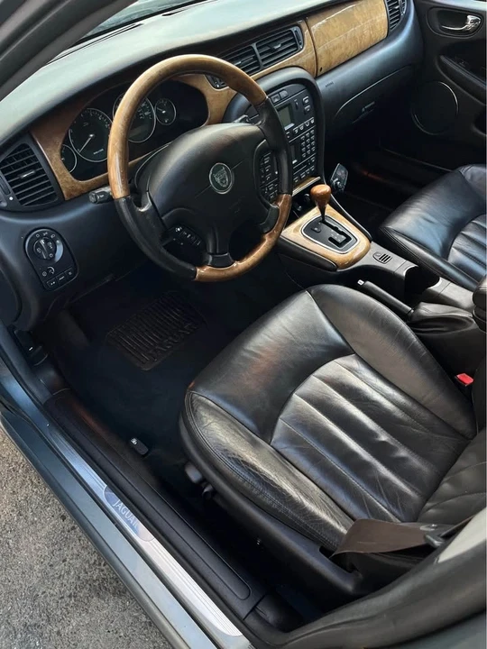 2003 Jaguar X-Type - Image 6 of 10