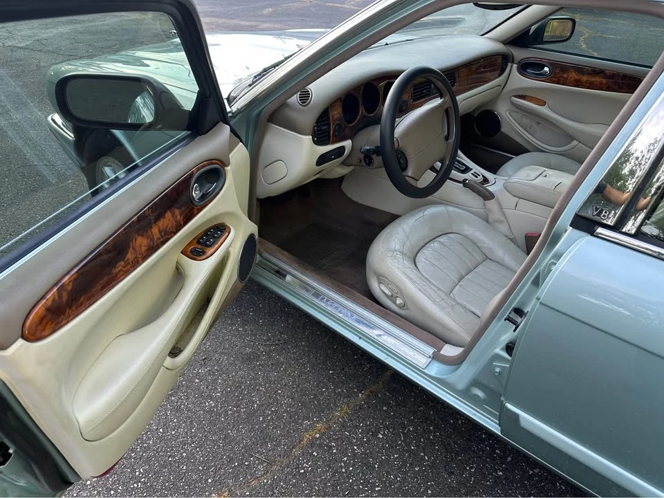 2003 Jaguar X308 XJ - Image 18 of 19