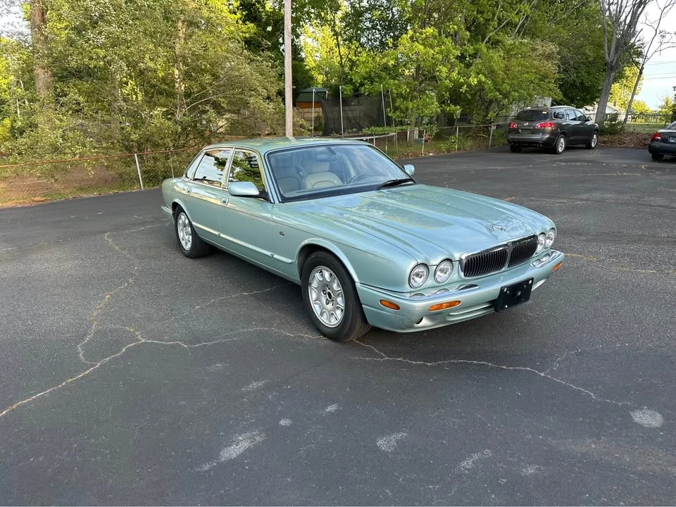 2003 Jaguar X308 XJ - Image 2 of 19