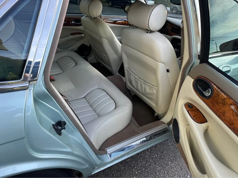 2003 Jaguar X308 XJ - Image 10 of 19
