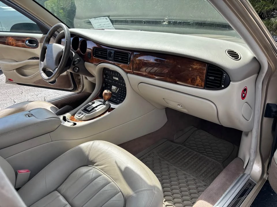 2003 Jaguar X308 XJ - Image 5 of 14