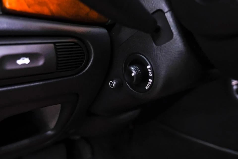 2003 Jaguar X308 XJ - Image 16 of 20