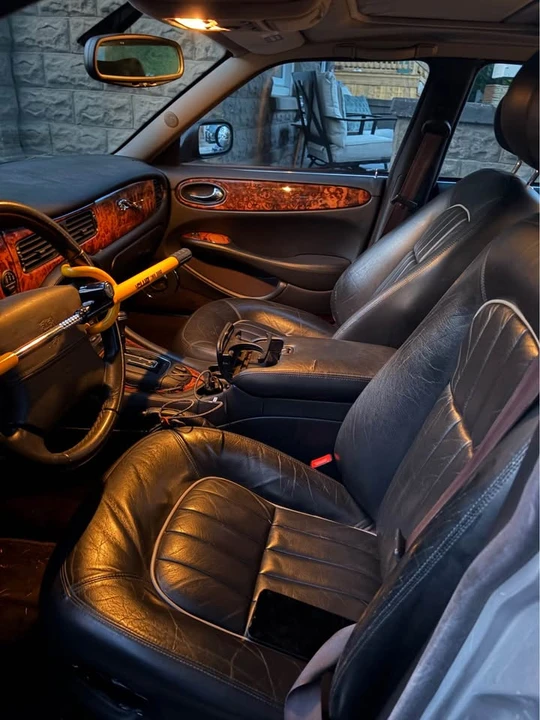 2003 Jaguar X308 XJ - Image 2 of 3