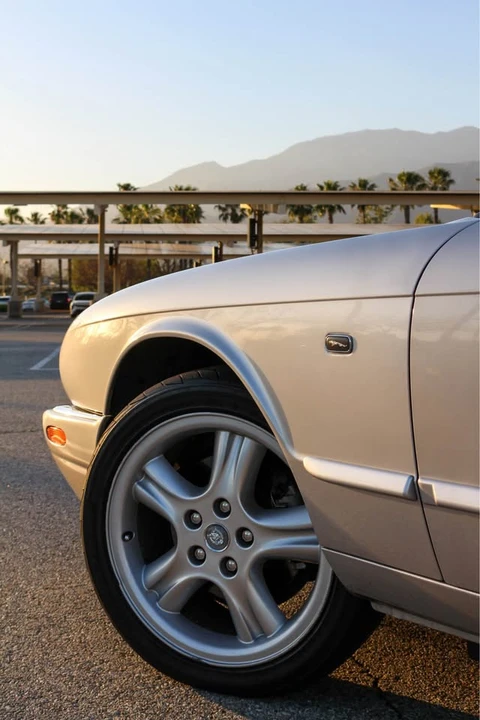2003 Jaguar X308 XJ - Image 5 of 7