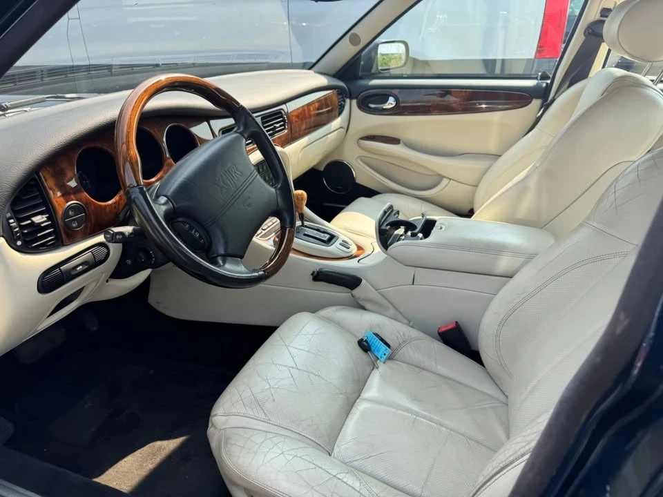 2003 Jaguar X308 XJR - Image 11 of 11