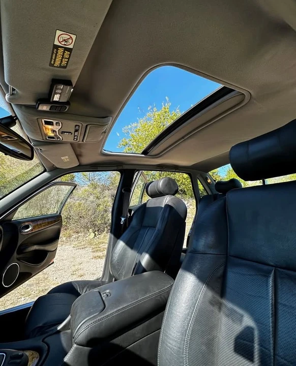 2003 Jaguar X308 XJ - Image 5 of 12